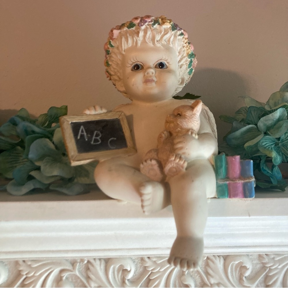 Vintage Cherub Music Music Box